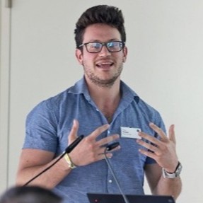 Dr. Mirko Rossini